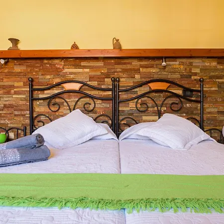 La Vista De * Тефия